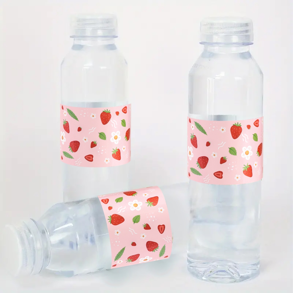 10pcs Strawberry Water Bottle  - Science Of Happiness 评论和价格